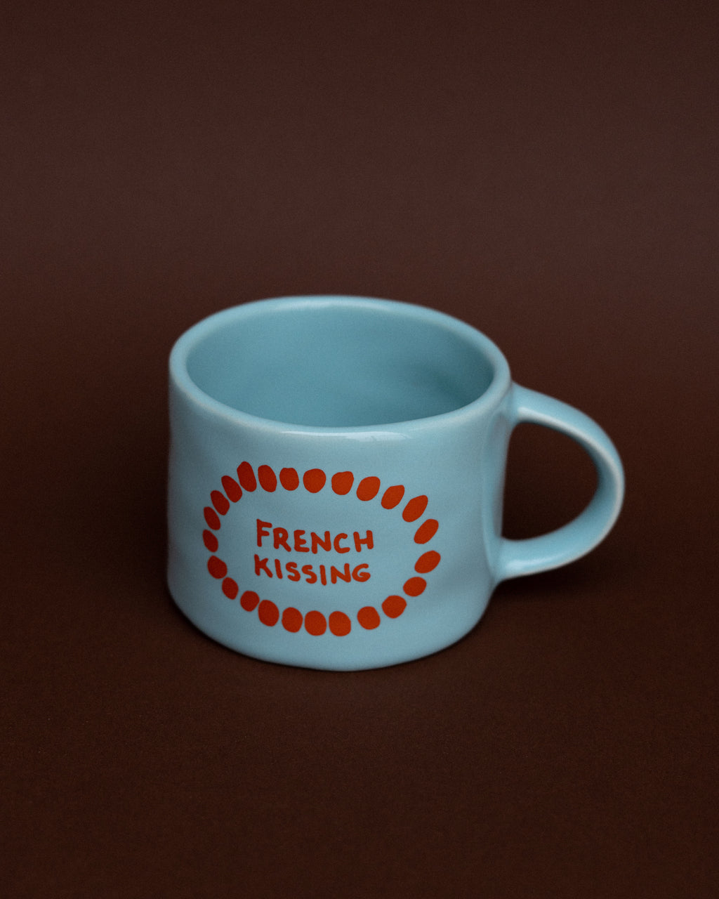 FRENCH KISSING MUG