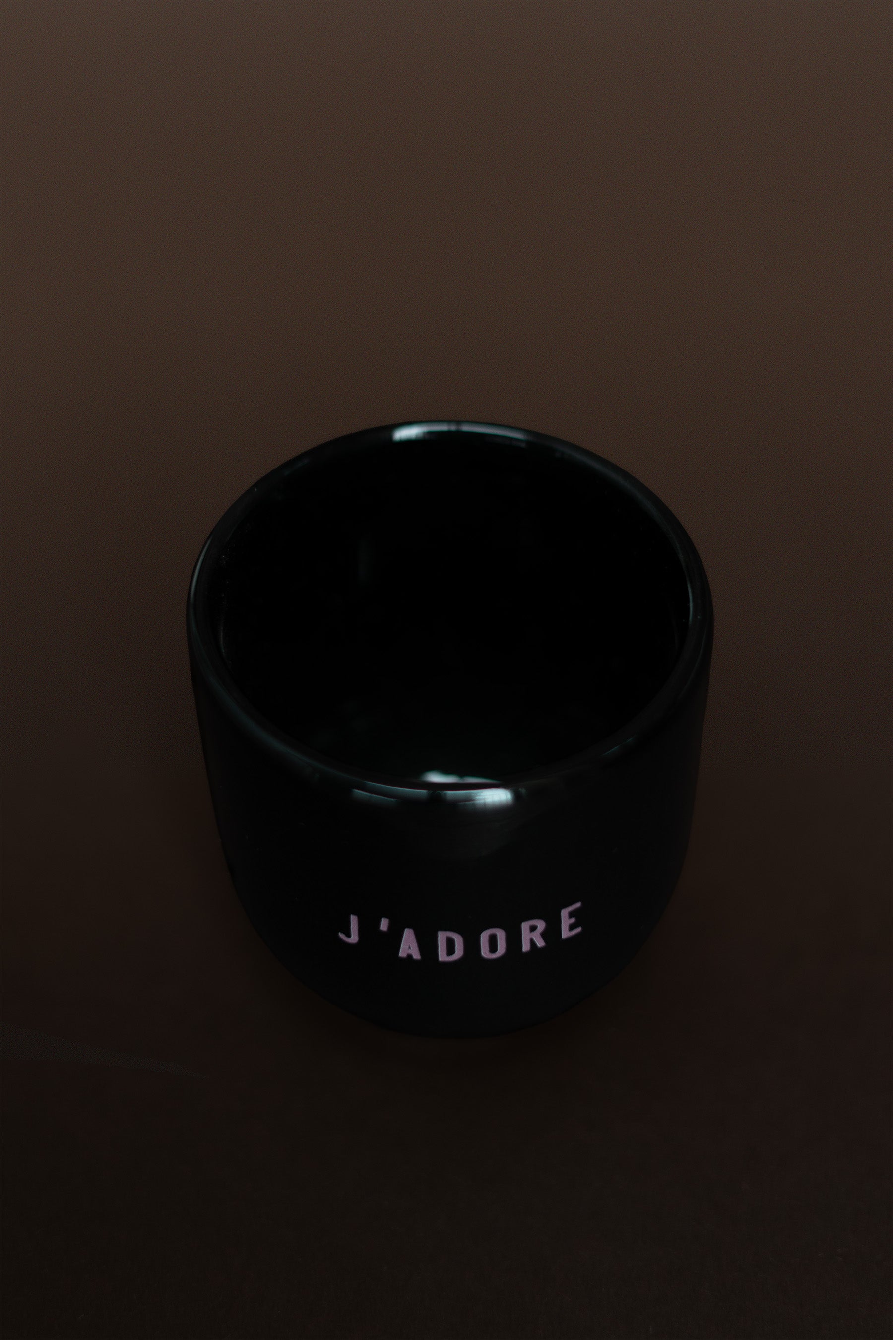 BLACK J'ADORE MUG