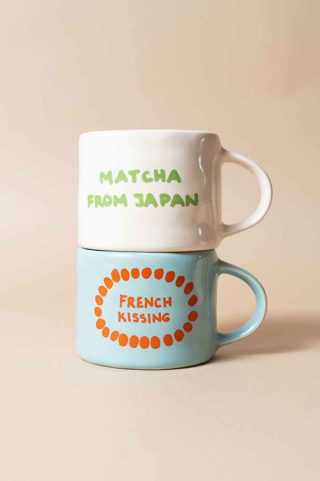 FRENCH KISSING MUG