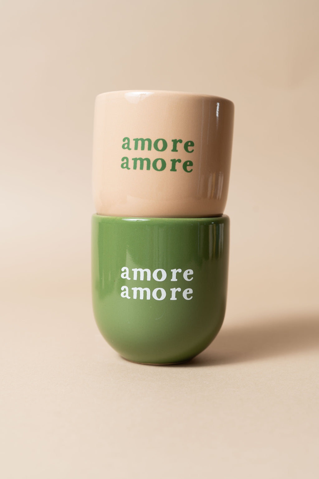 BEIGE AMORE AMORE MUG