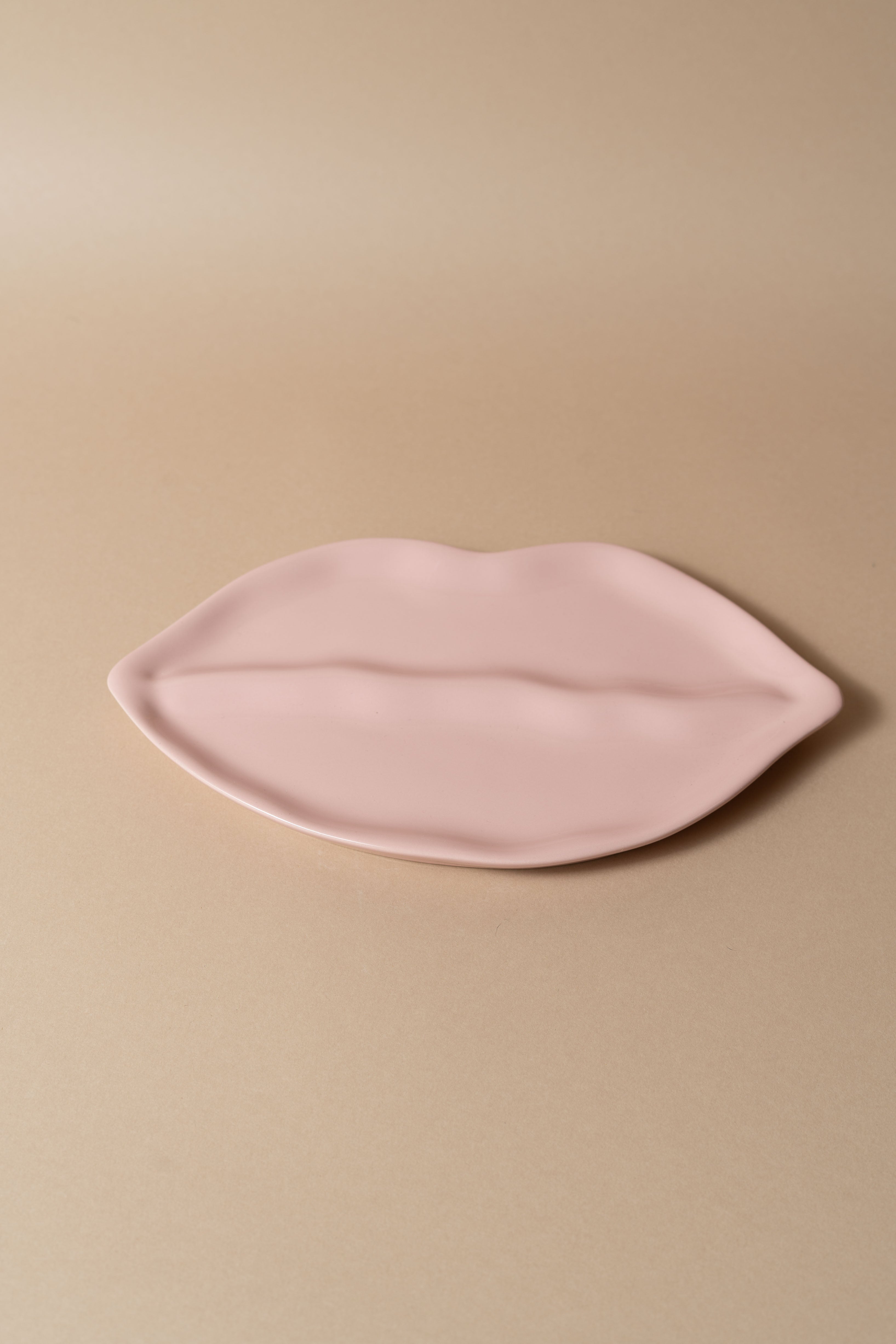PASTEL PINK LIPS PLATE