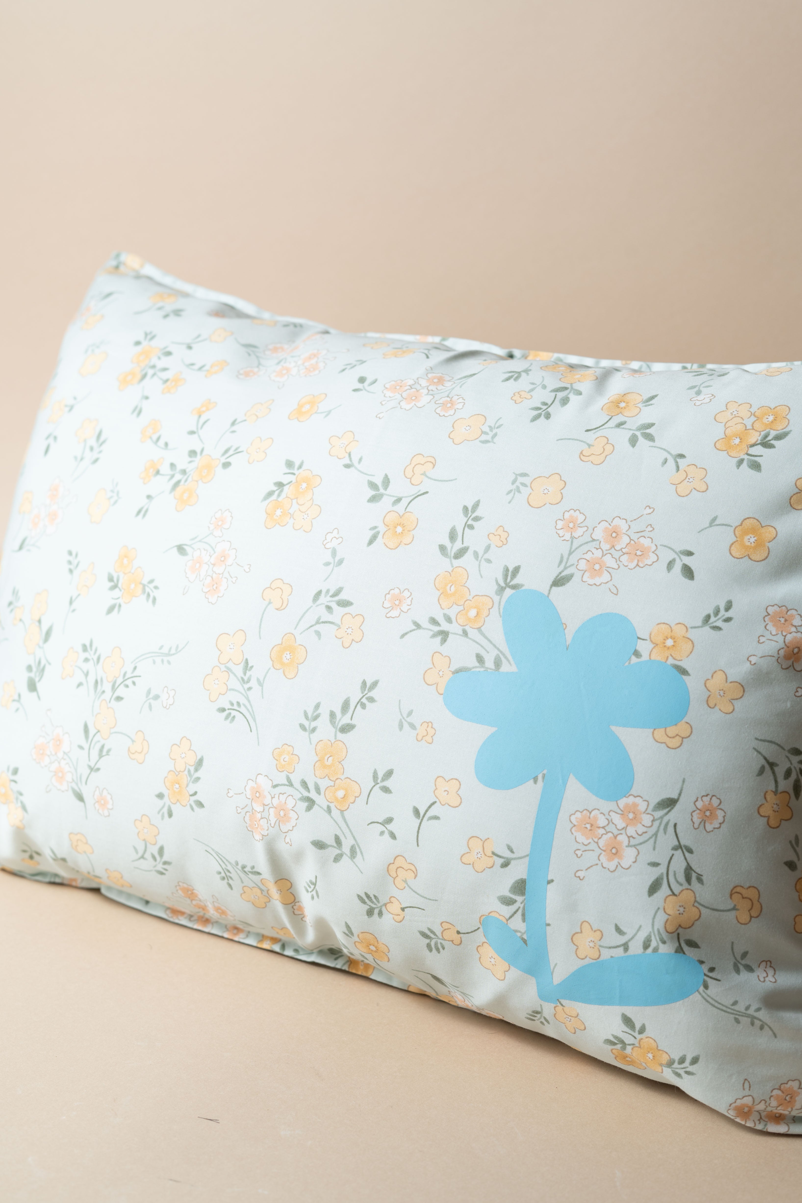 Blue flower cushion 60X40CM