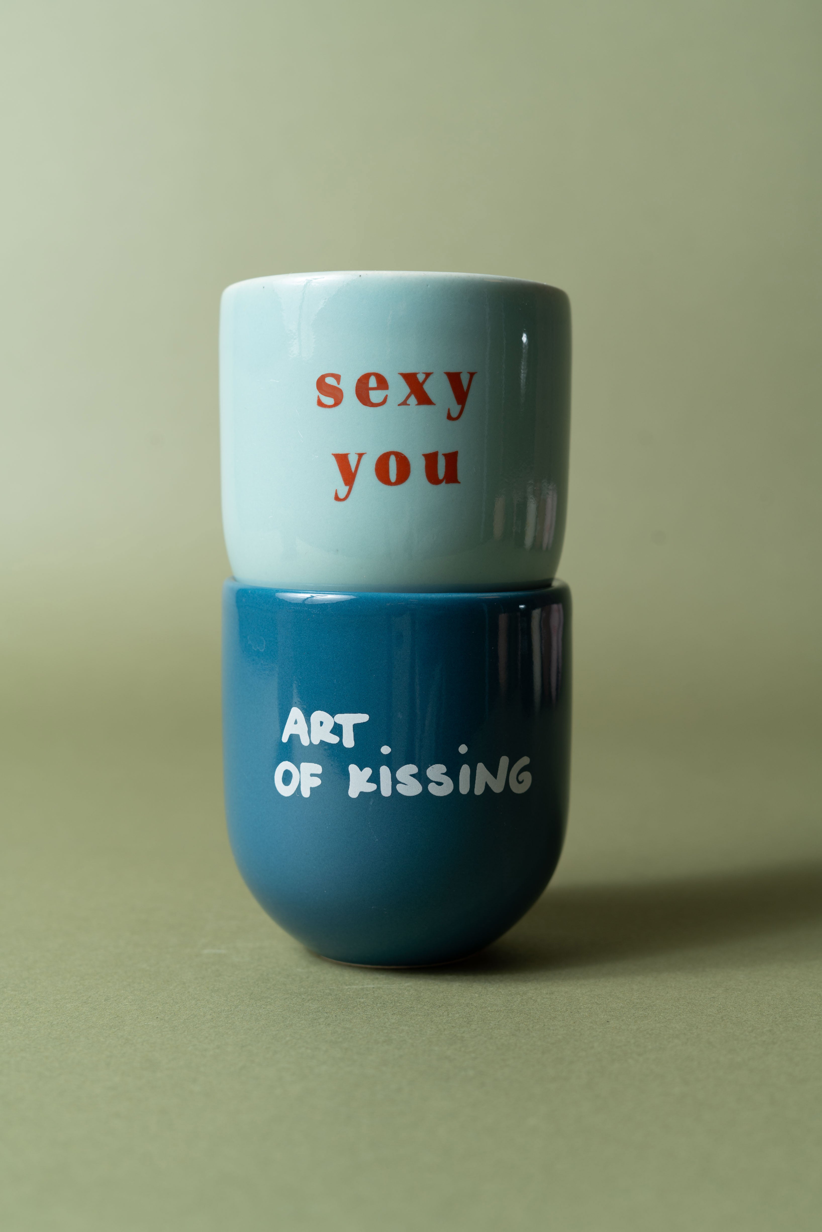 ART OF KISSING MUG