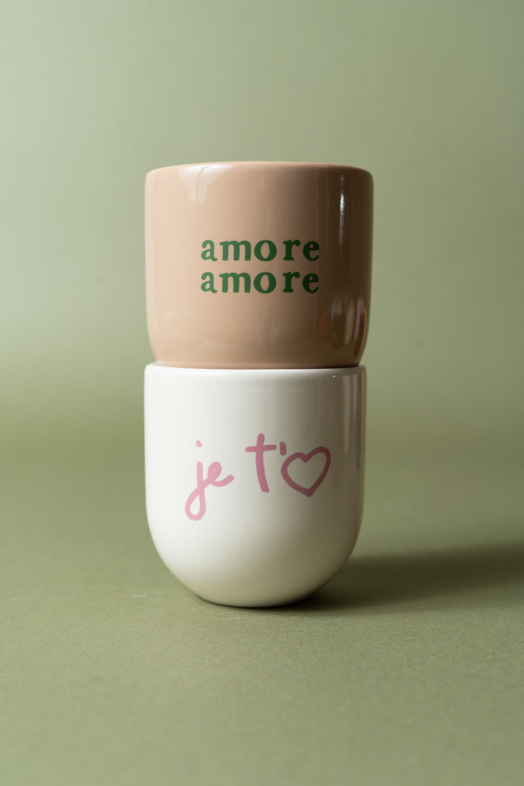 BEIGE AMORE AMORE MUG