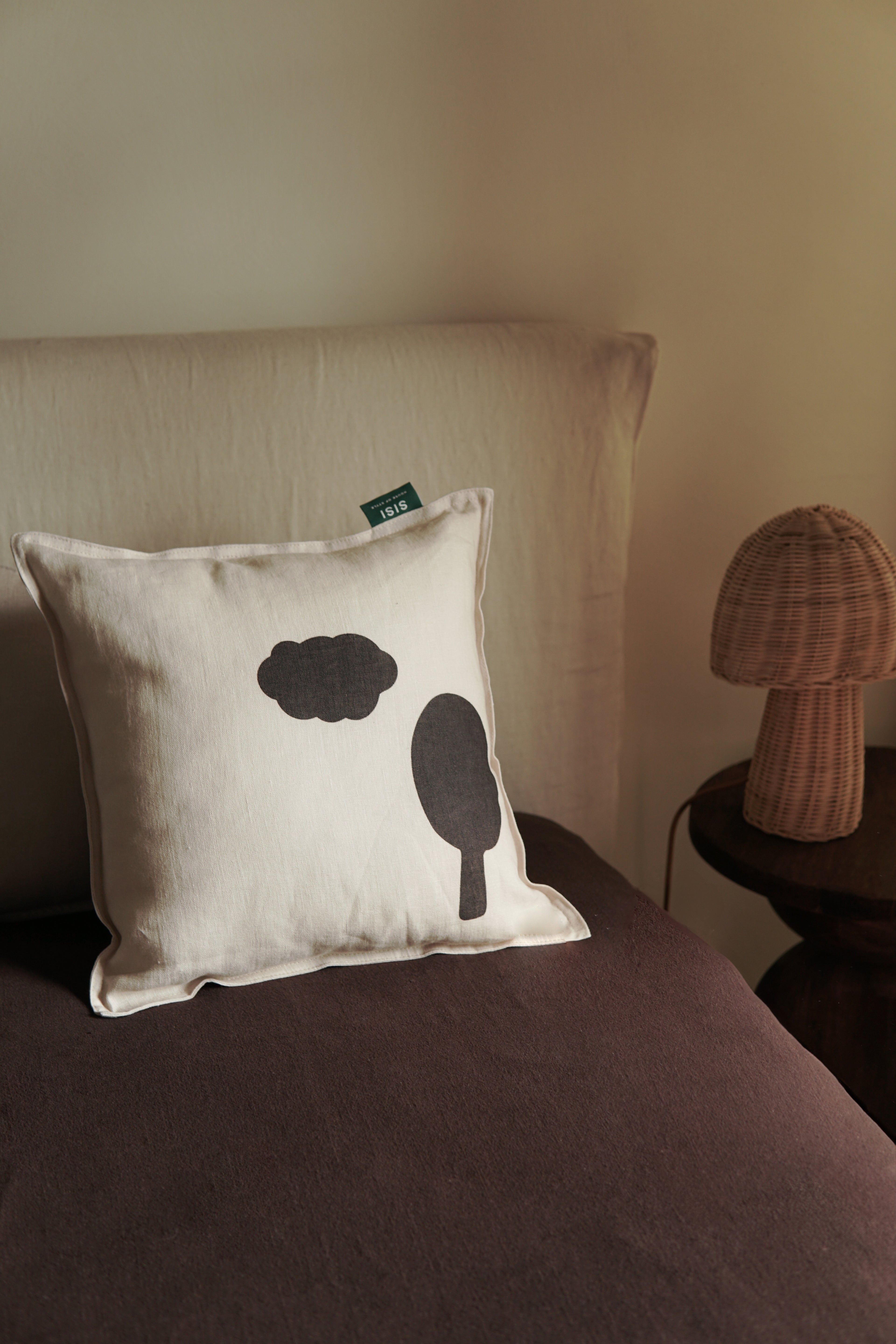 LINEN CUSHION CLOUD & TREE 40x40 CM