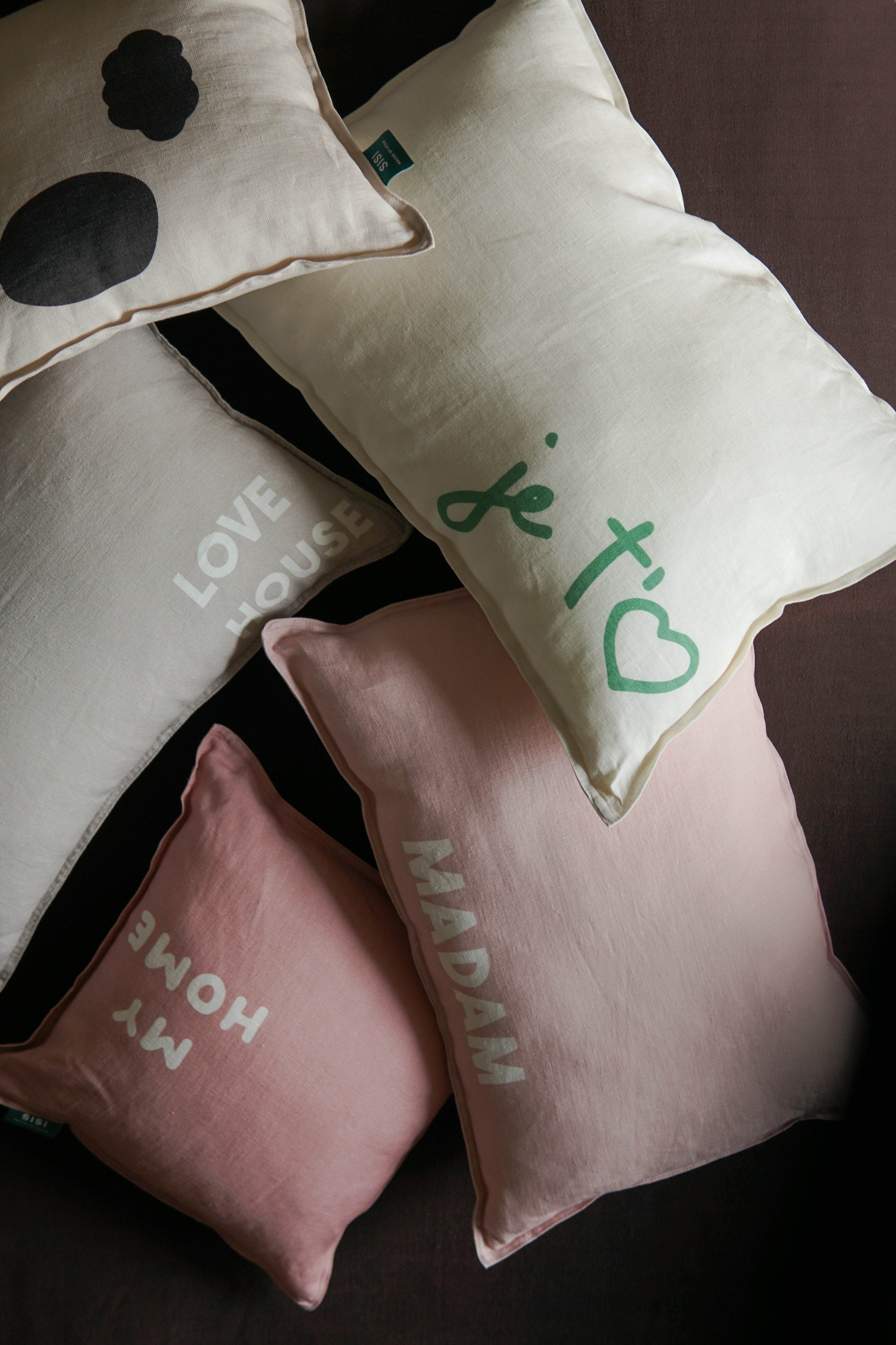 LINEN LOVE HOUSE CUSHION 40X60CM