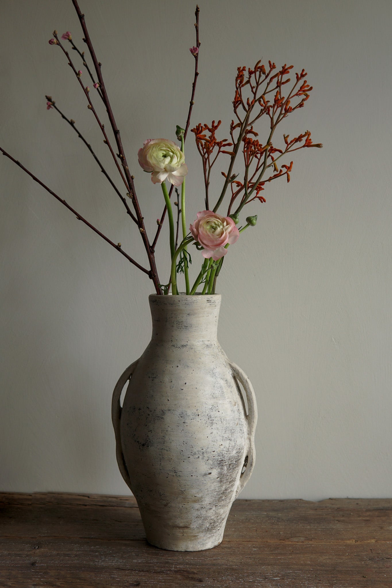 TERRACOTTA VASE MISS IVA