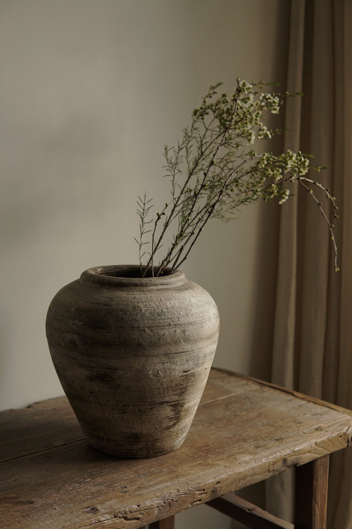 TERRACOTTA VASE MISS ROZI