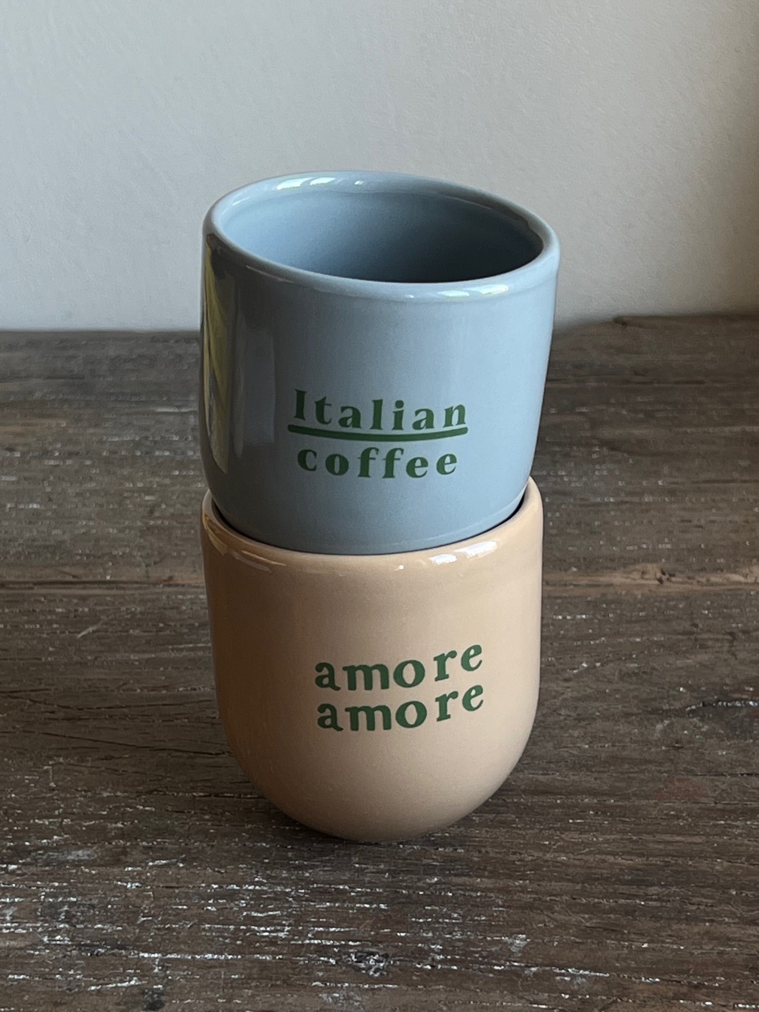 BEIGE AMORE AMORE MUG