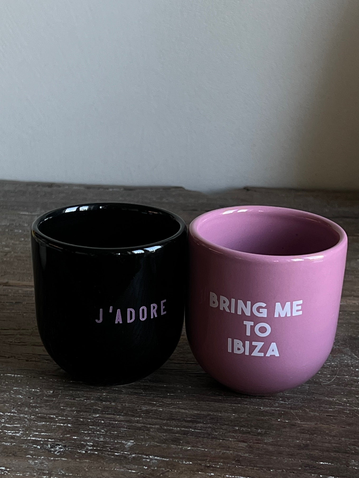 BLACK J'ADORE MUG