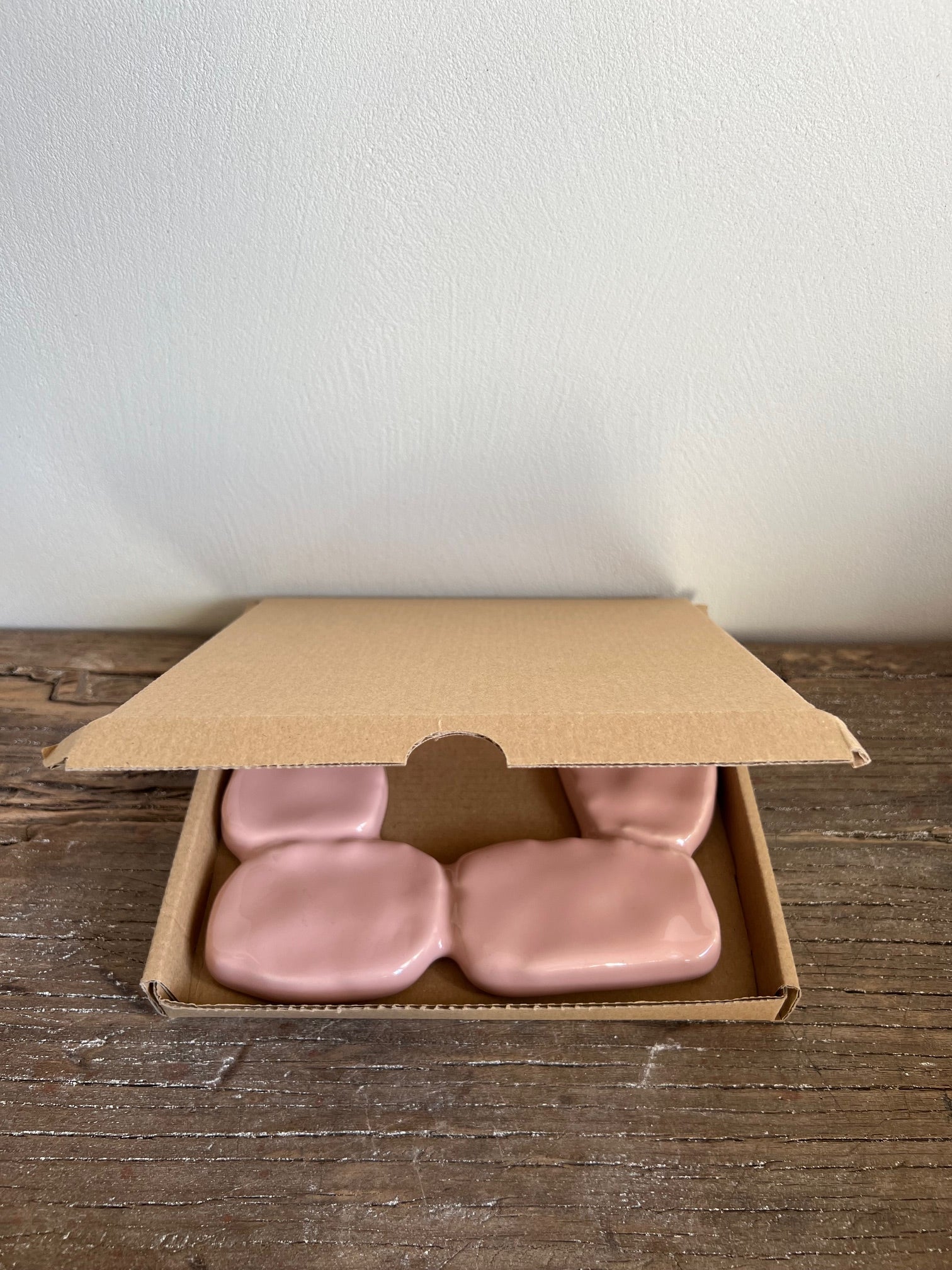 PINK CERAMIC FRAME