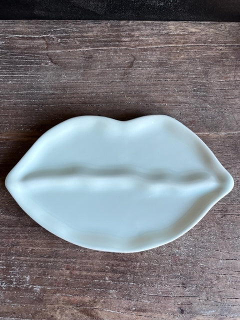 MINT LIP PLATE