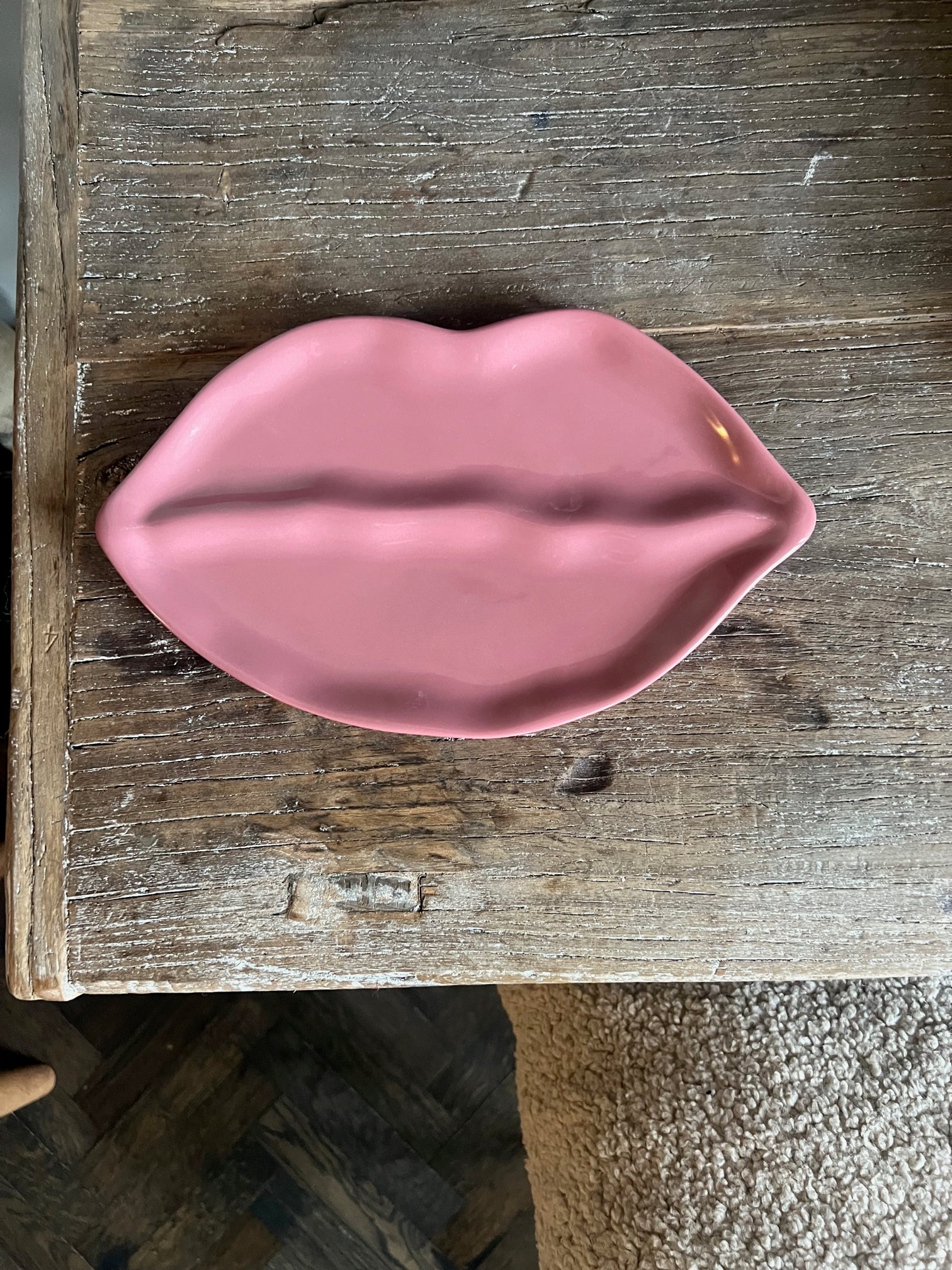 PUNCH LIP PLATE