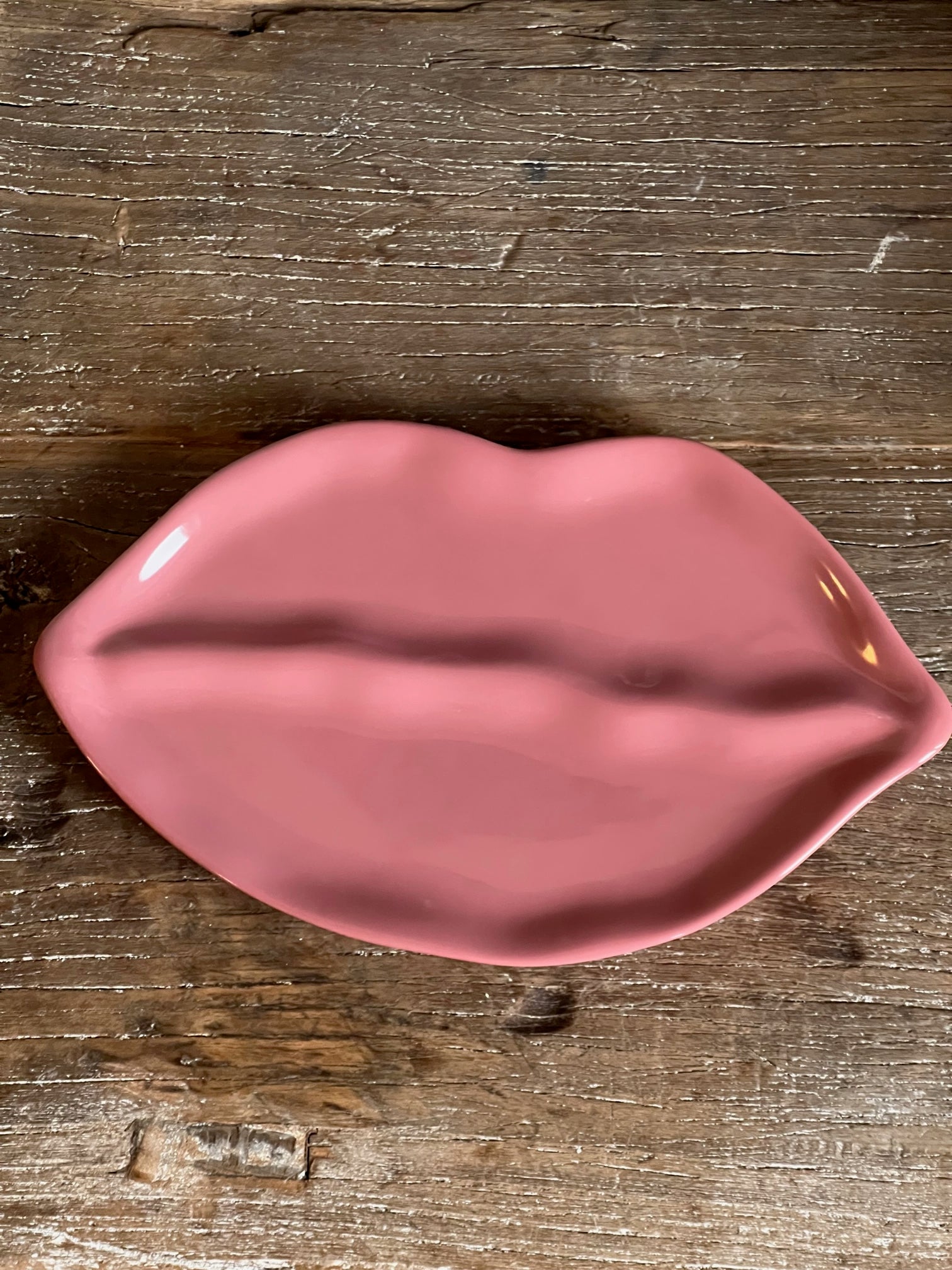 PUNCH LIP PLATE