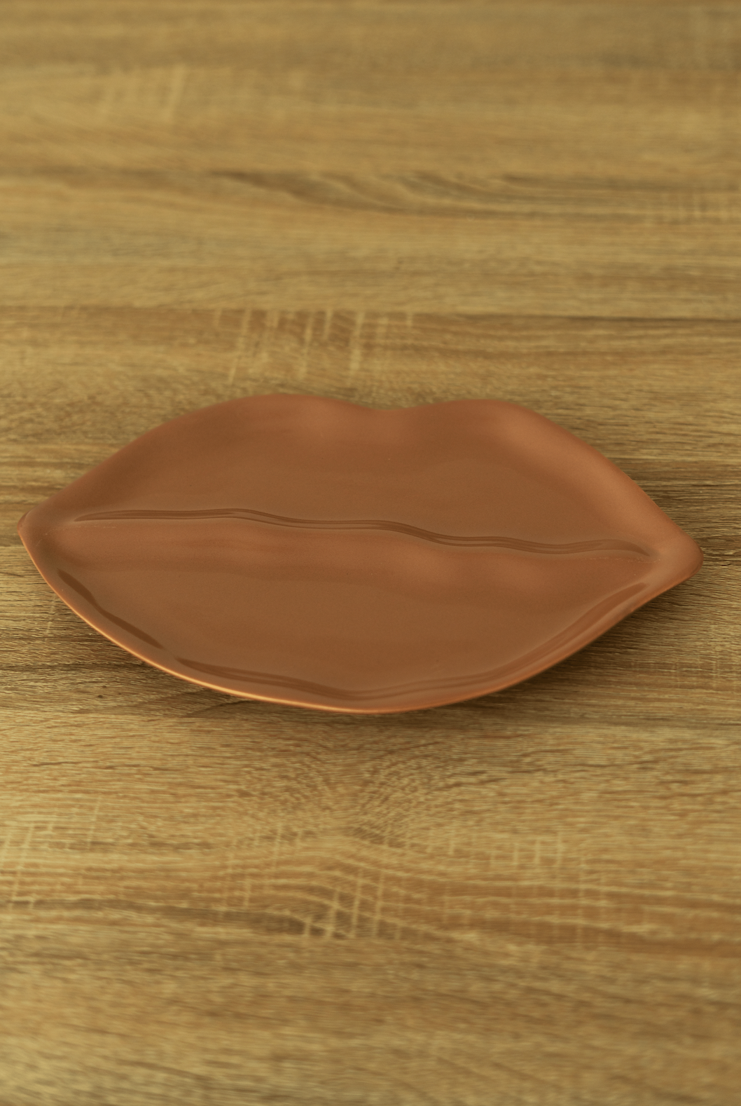 Mocca lip plate