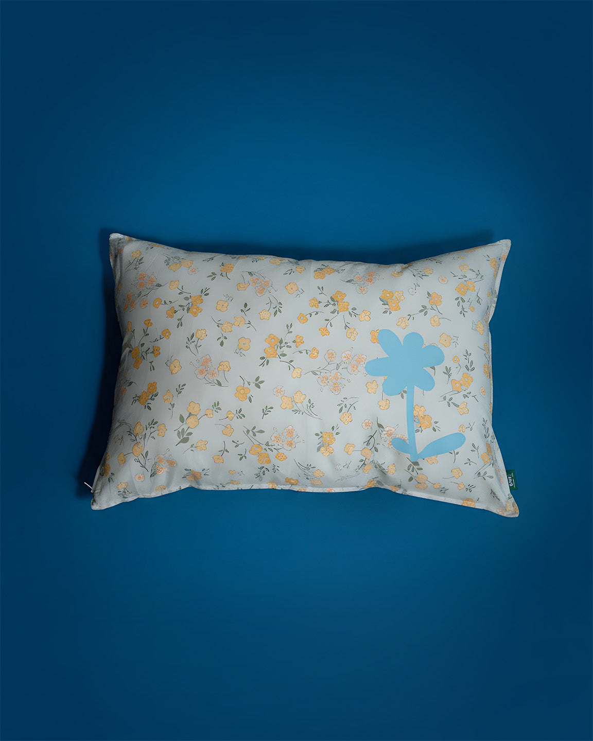 PRINTED FLOWER CUSHION 60X40CM