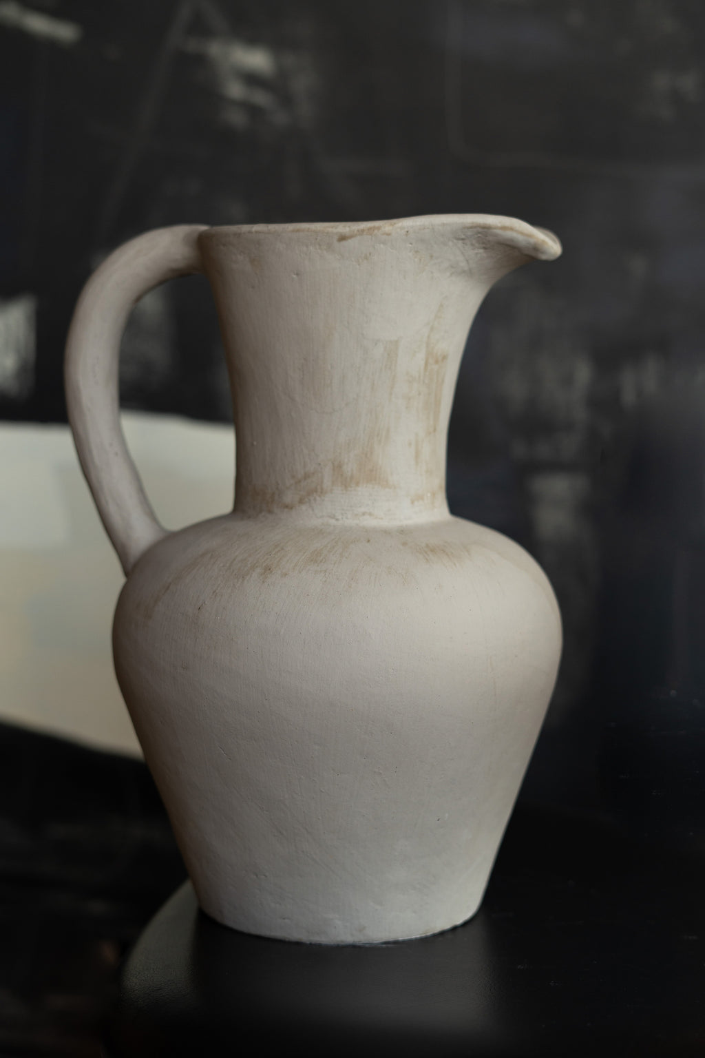 TERRACOTTA VASE MISS SISI